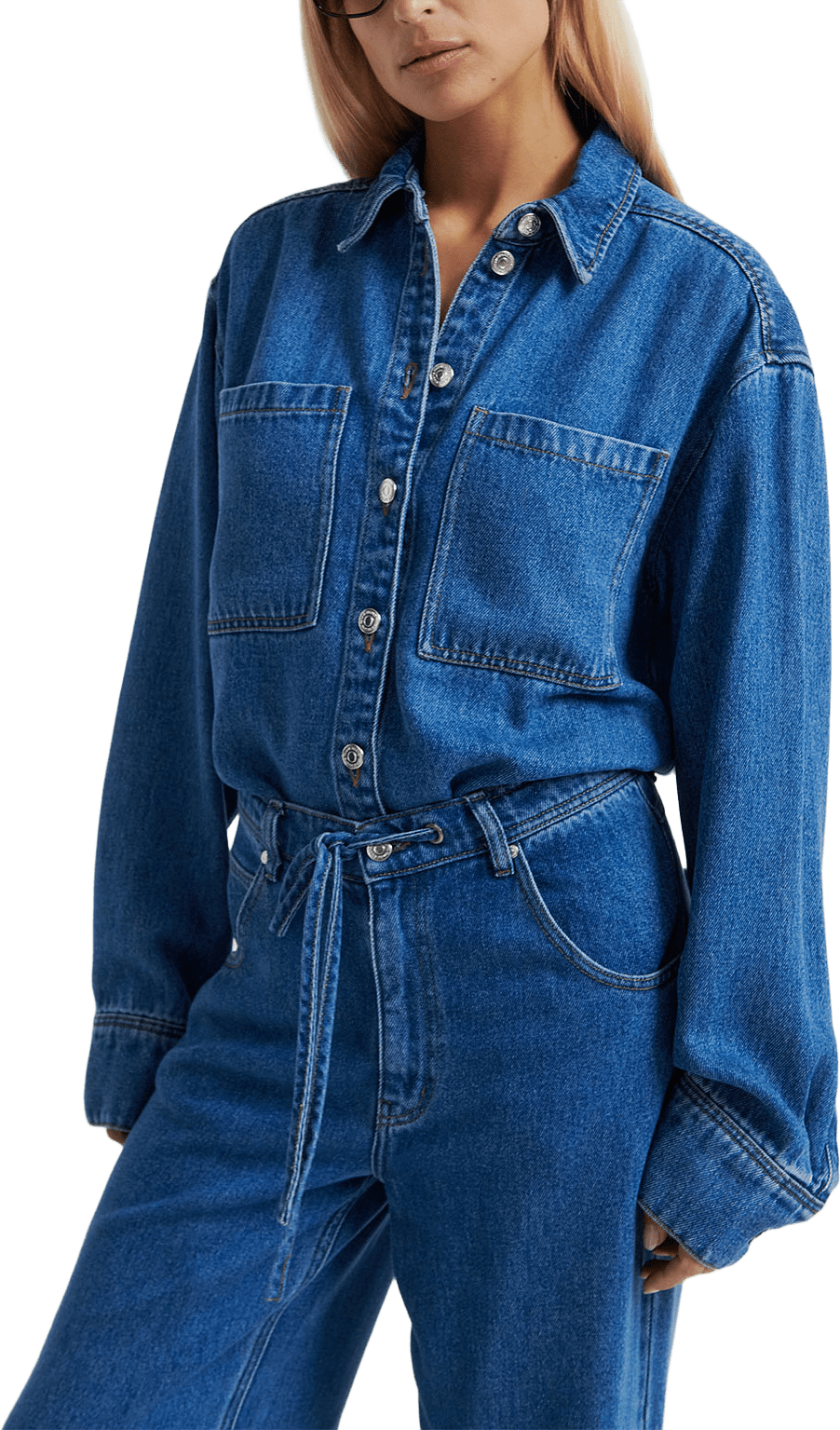Irvina Denim Shirt, från Second Female, i färgen Blue Denim.