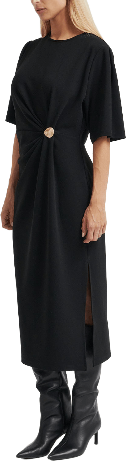 Liana Dress, från Second Female, i färgen Black.