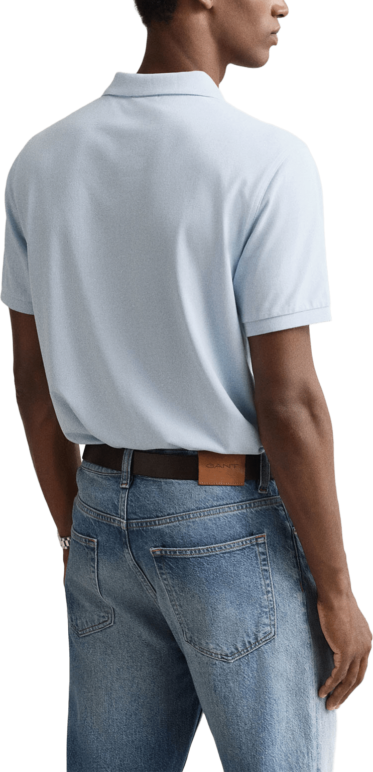 Regular Fit Shield Piqué Polo Shirt, från GANT, i färgen Fresh Blue.
