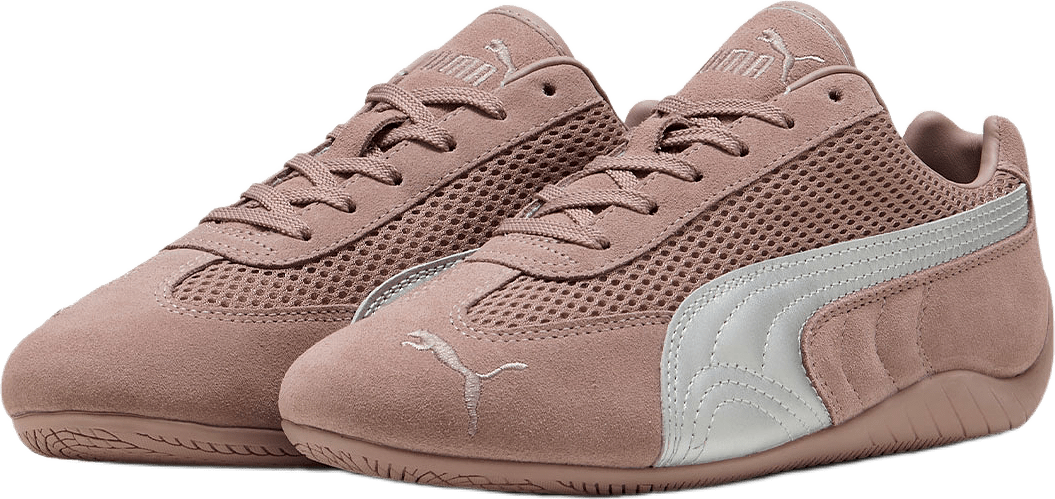 Speedcat Premium, från Puma, i färgen Sandstone-matte Silver.