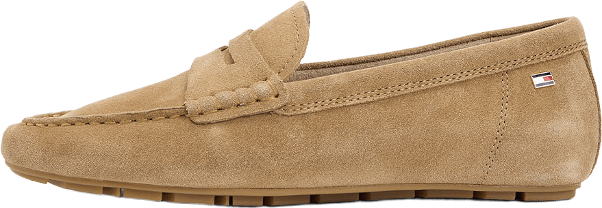 FLAG SOFT SUEDE DRIVER LOAFER, från Tommy Hilfiger, i färgen Safari Canvas.
