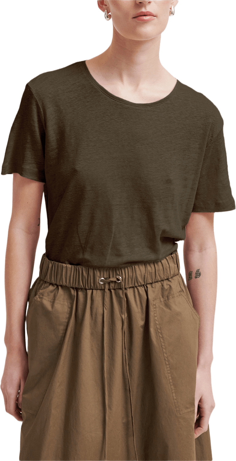 Peony O-Neck Tee, från Second Female, i färgen Canteen.