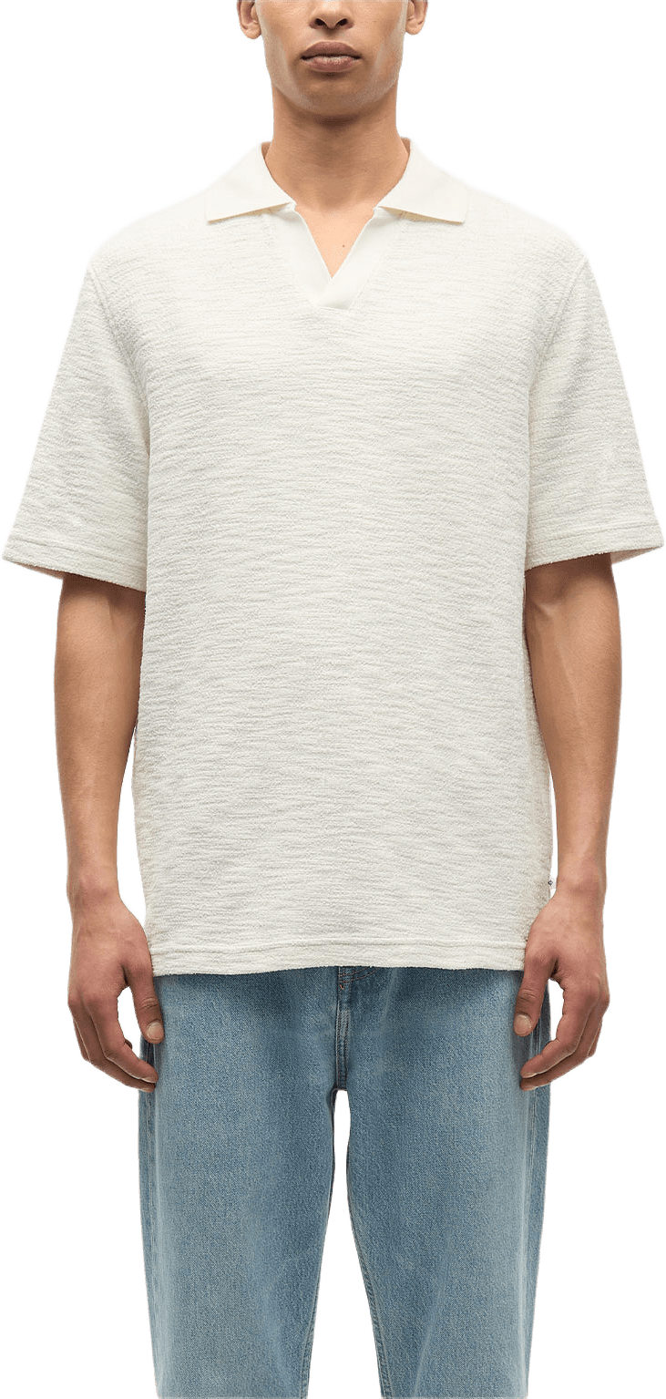 Samac v-neck polo 15974, från SAMSOE SAMSOE, i färgen Clear Cream.