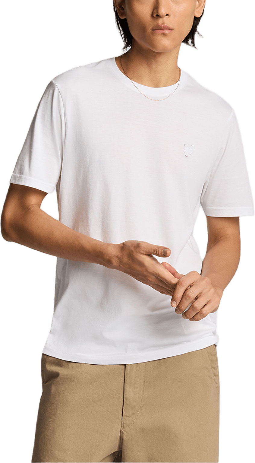 Superfine T-Shirt, från Lyle & Scott, i färgen White.