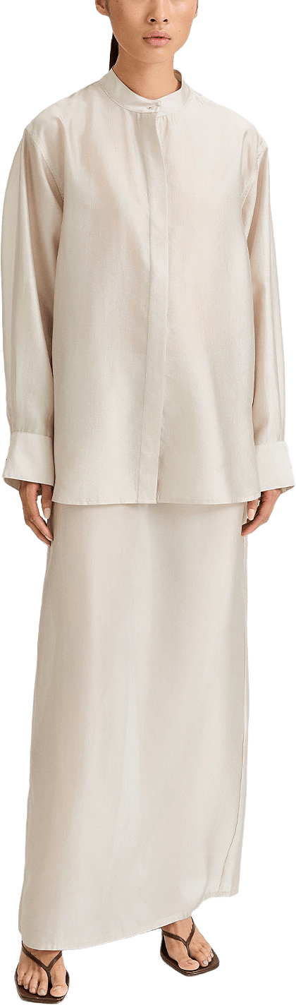 Briza Shirt, från Stylein, i färgen Oyster.