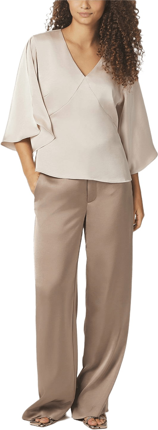 Remana Heavy Sateen Blouse, från Neo Noir, i färgen Champagne.