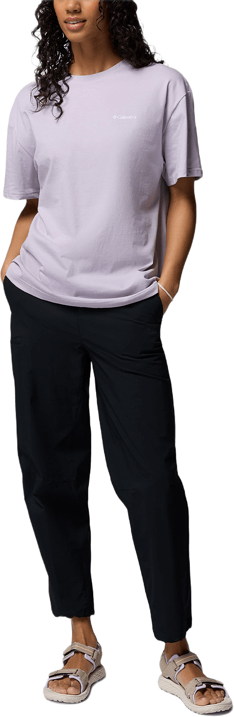 Columbia Graphic T's Rolling Bend™ Graphic Oversized Tee, från Columbia, i färgen Lavender Pearl.