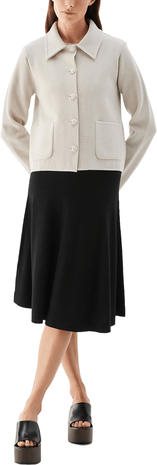 Catherine Jacka, från Busnel, i färgen Silver Birch.