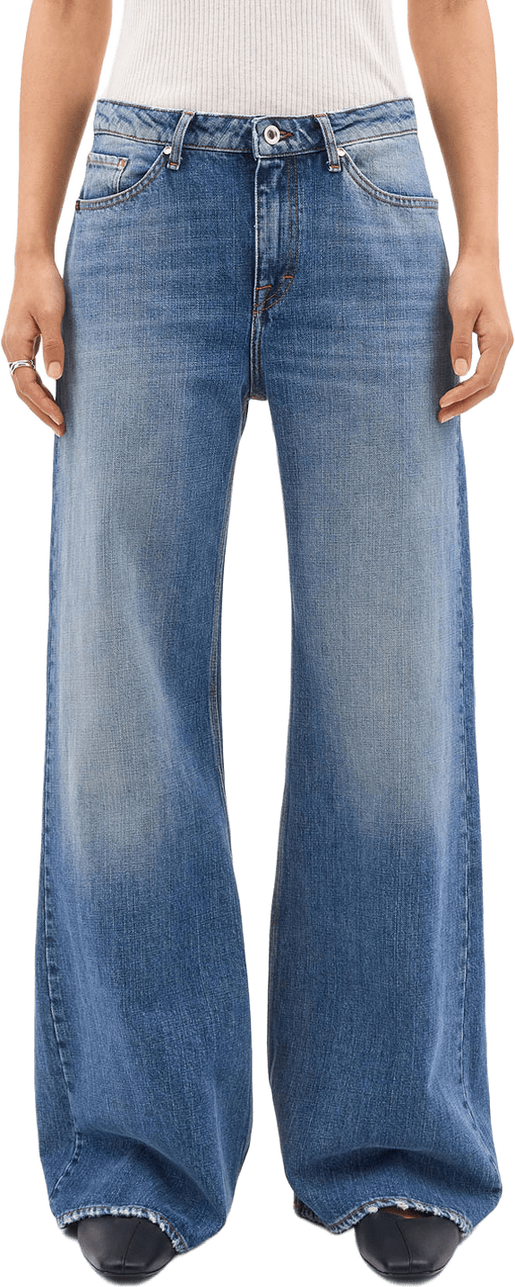 Kinne Relaxed-Fit Jeans, från Tiger of Sweden, i färgen Medium Blue.