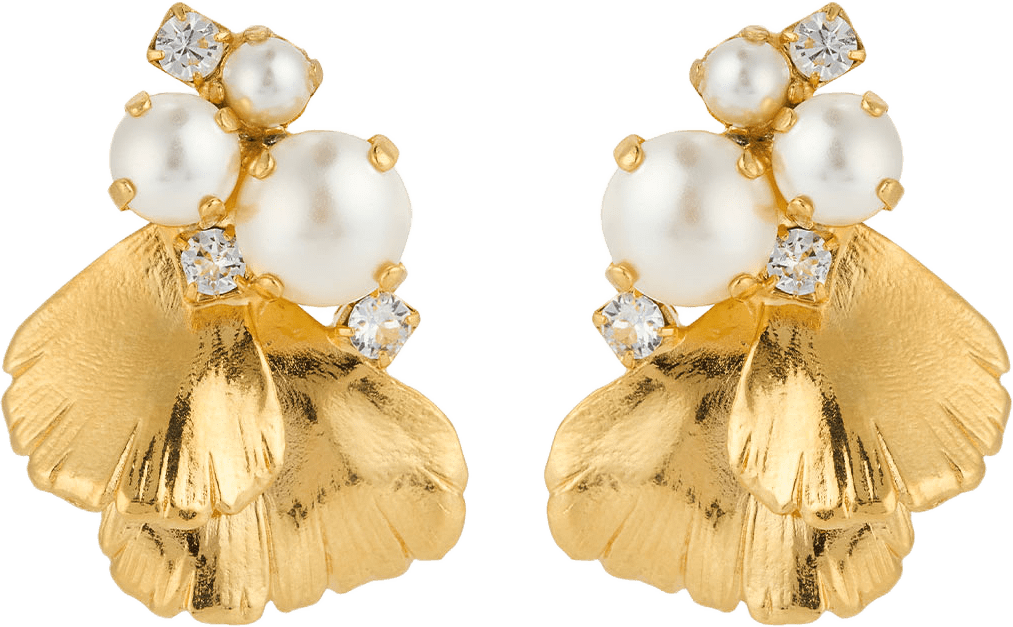 LUMI PEARL EARRINGS, från Caroline Svedbom, i färgen Gold.