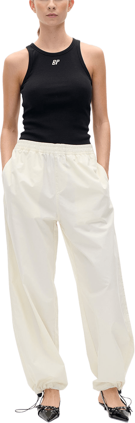 NAZAN, från Baum und Pferdgarten, i färgen Light Grey.