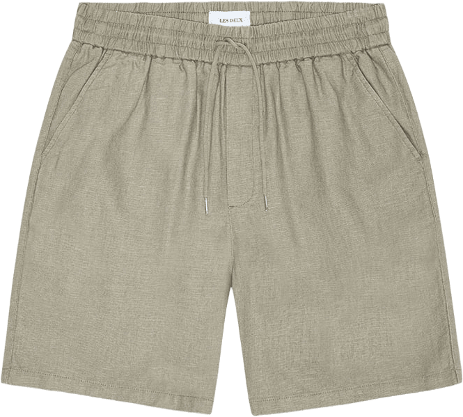 Otto Linen Shorts, från LES DEUX, i färgen Laurel Oak Sand.