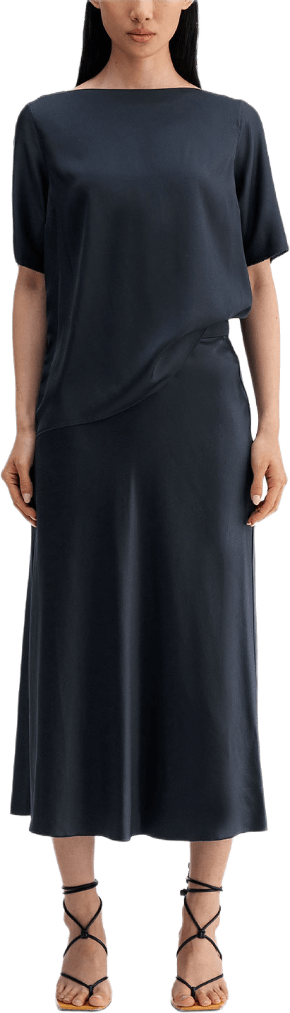 Yoli V-neck Blouse, från Ahlvar Gallery, i färgen Blue Grey.