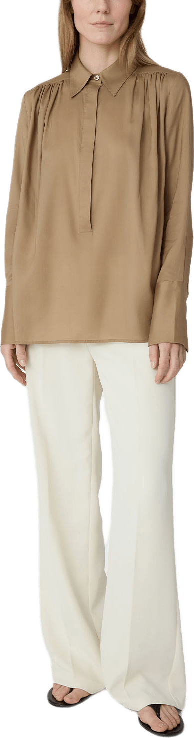 The Maya Blouse, från Marville Road, i färgen Toffee.