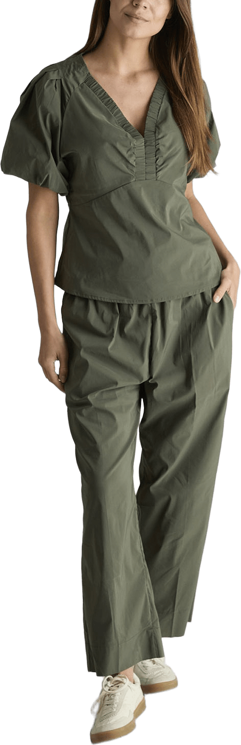 Irina Poplin Blouse, från Neo Noir, i färgen Army.