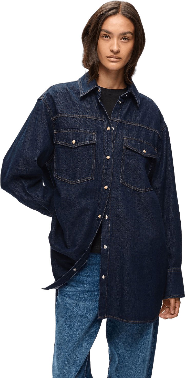 HiroIW Oversized Shirt, från Inwear, i färgen Washed Dark Blue Denim.