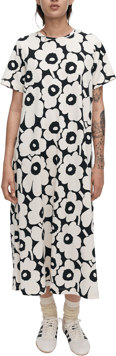 Pisteinen Unikko, från Marimekko, i färgen Black, Off White.