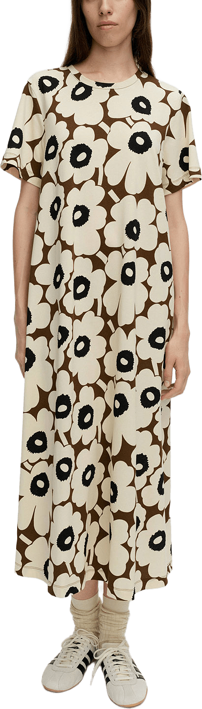 Pisteinen Unikko, från Marimekko, i färgen Beige, Brown, Black.