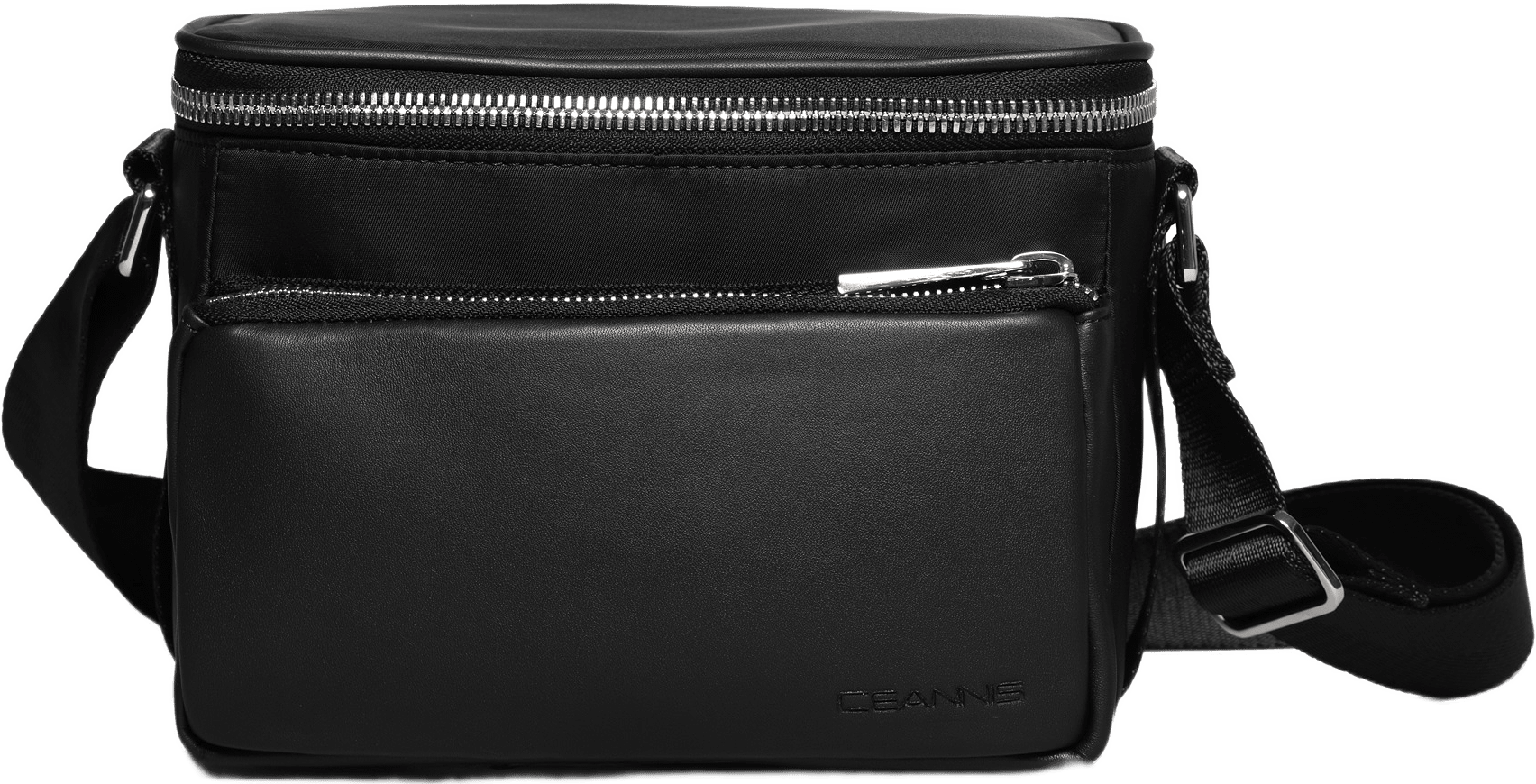 Tourist - City Bag Black, från Ceannis, i färgen Black.