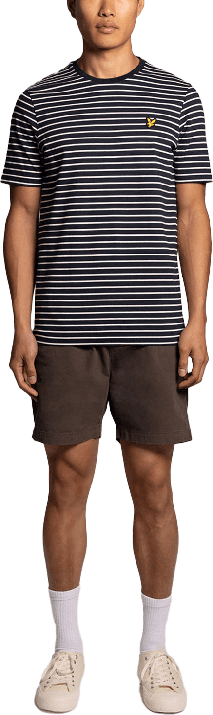 Breton T-shirt, från Lyle & Scott, i färgen Dark Navy/White.