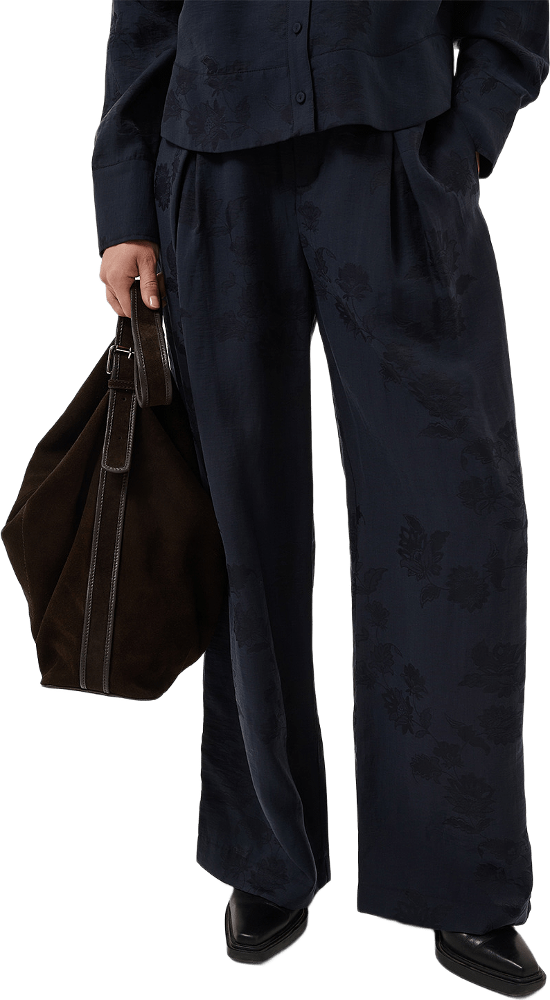 CathleenPW Pants, från Part Two, i färgen Dark Navy Flower Jaquard.