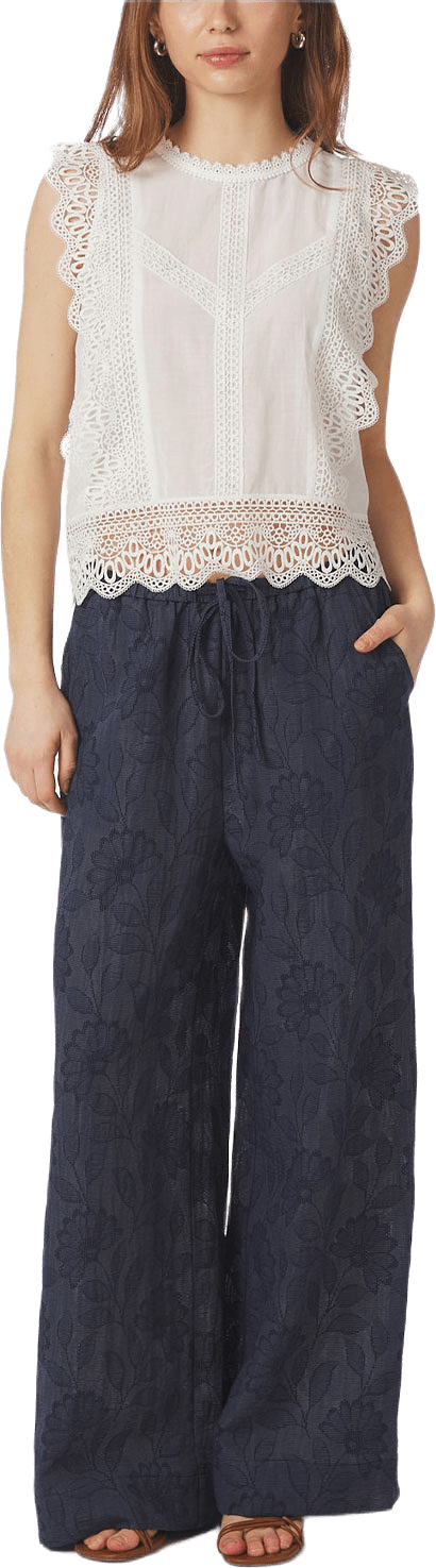 Samia Lace Top, från Neo Noir, i färgen White.