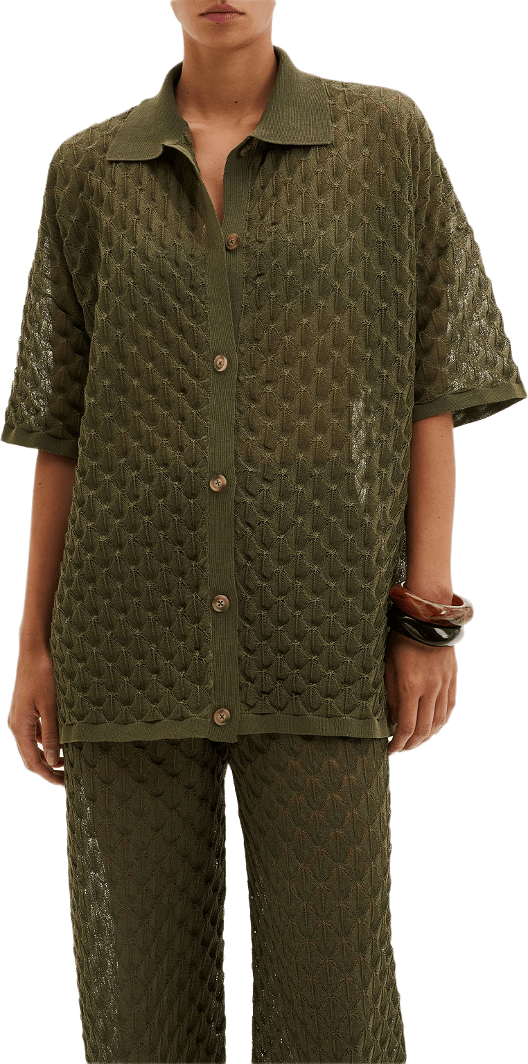 Moa Shirt, från Malina, i färgen Dusty Olive.