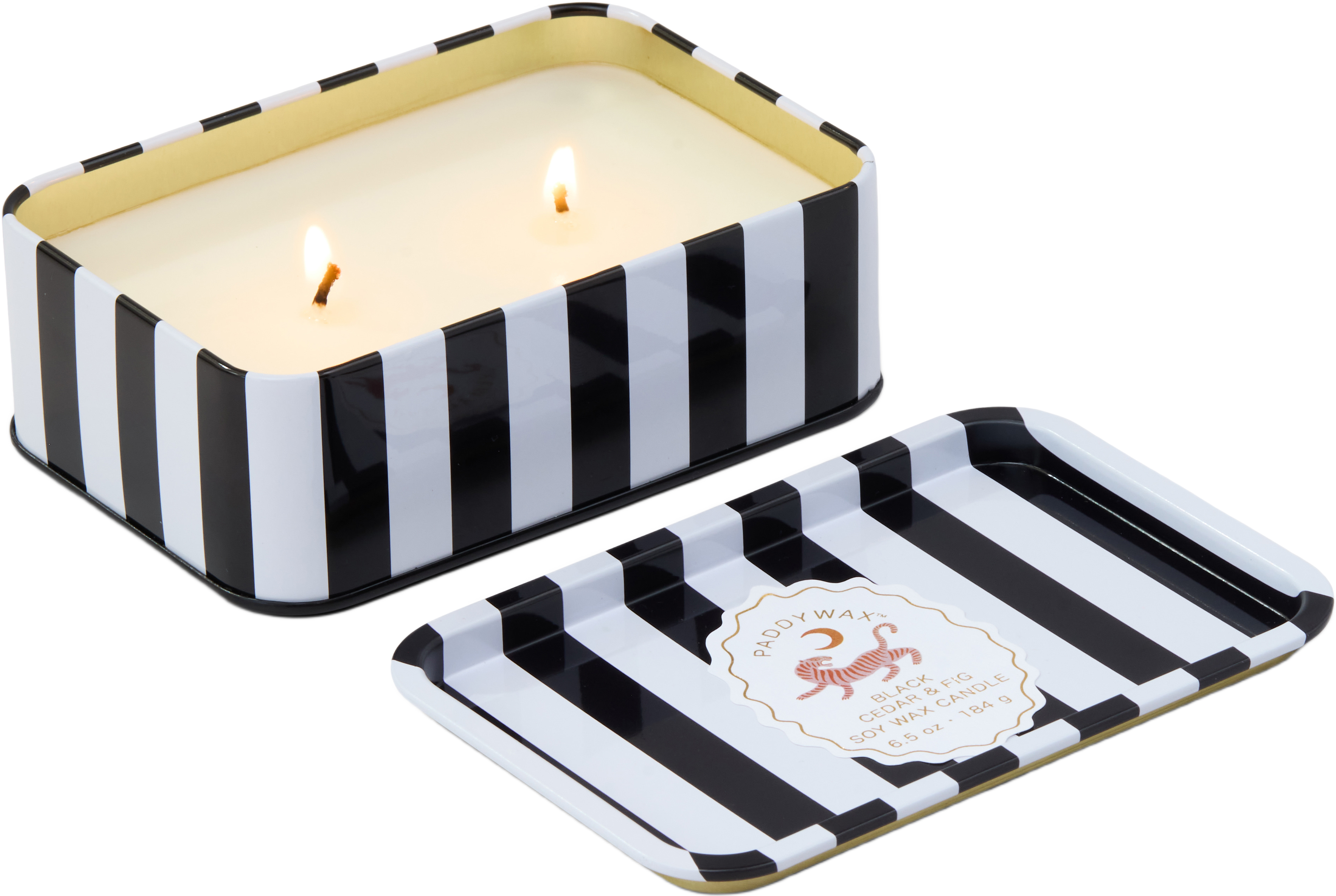 Doftljus plåtask Adopo - Black Cedar & Fig, från Paddywax.