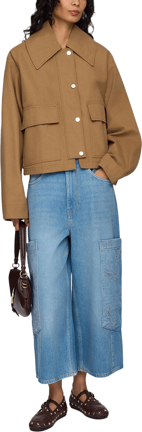Workwear Canvas Short Barn Jacket, från GANNI, i färgen Ermine.