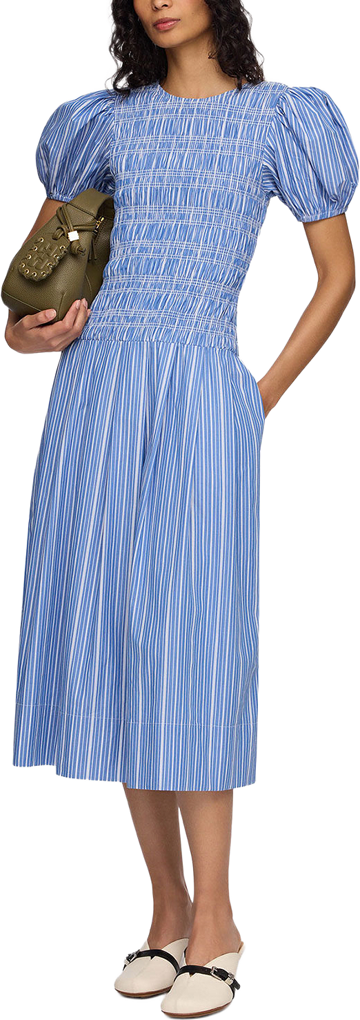 Stripe Cotton Long Smocked Pleated Dress, från GANNI, i färgen Nouvean Navy.