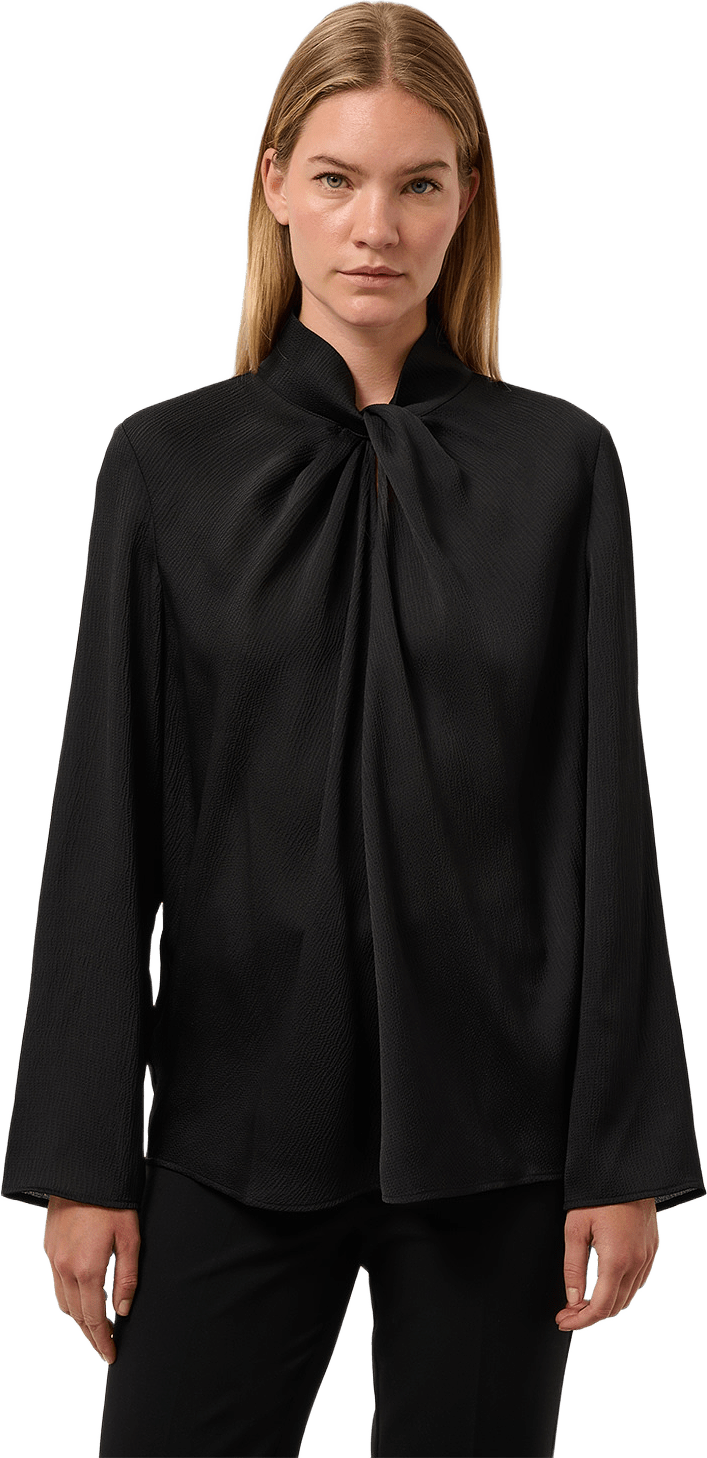 SLParis Nadeya Blouse LS, från Soaked In Luxury, i färgen Black.