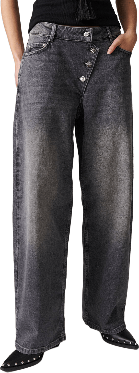 Andi Assymetric Light Grey Denim Jeans, från DAY Birger et Mikkelsen, i färgen Light Grey.