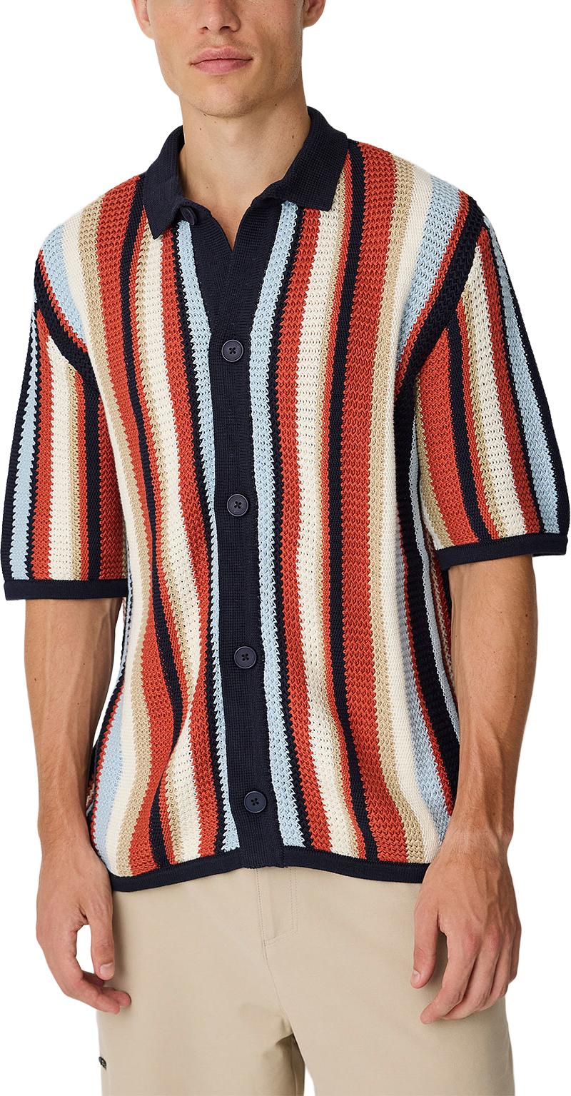 Loose short sleeve knitted shirt, från Knowledge Cotton Apparel, i färgen 8036 Navy.