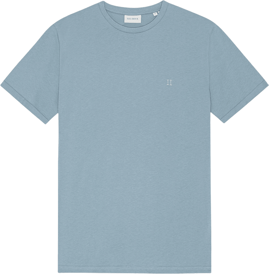 Core Contrast T-Shirt, från LES DEUX, i färgen Faded Denim Blue.