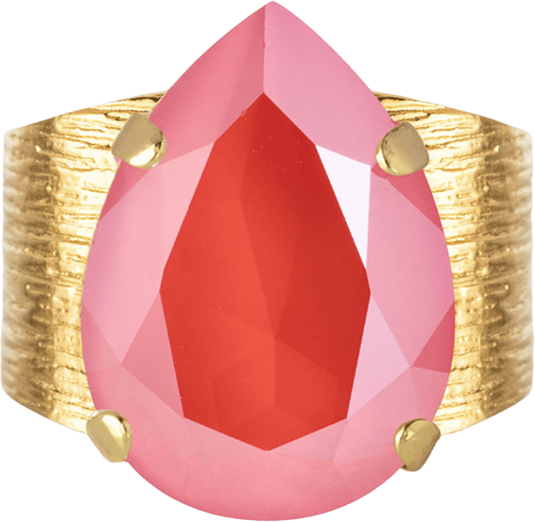 Classic Drop Ring, från Caroline Svedbom, i färgen Light Coral.