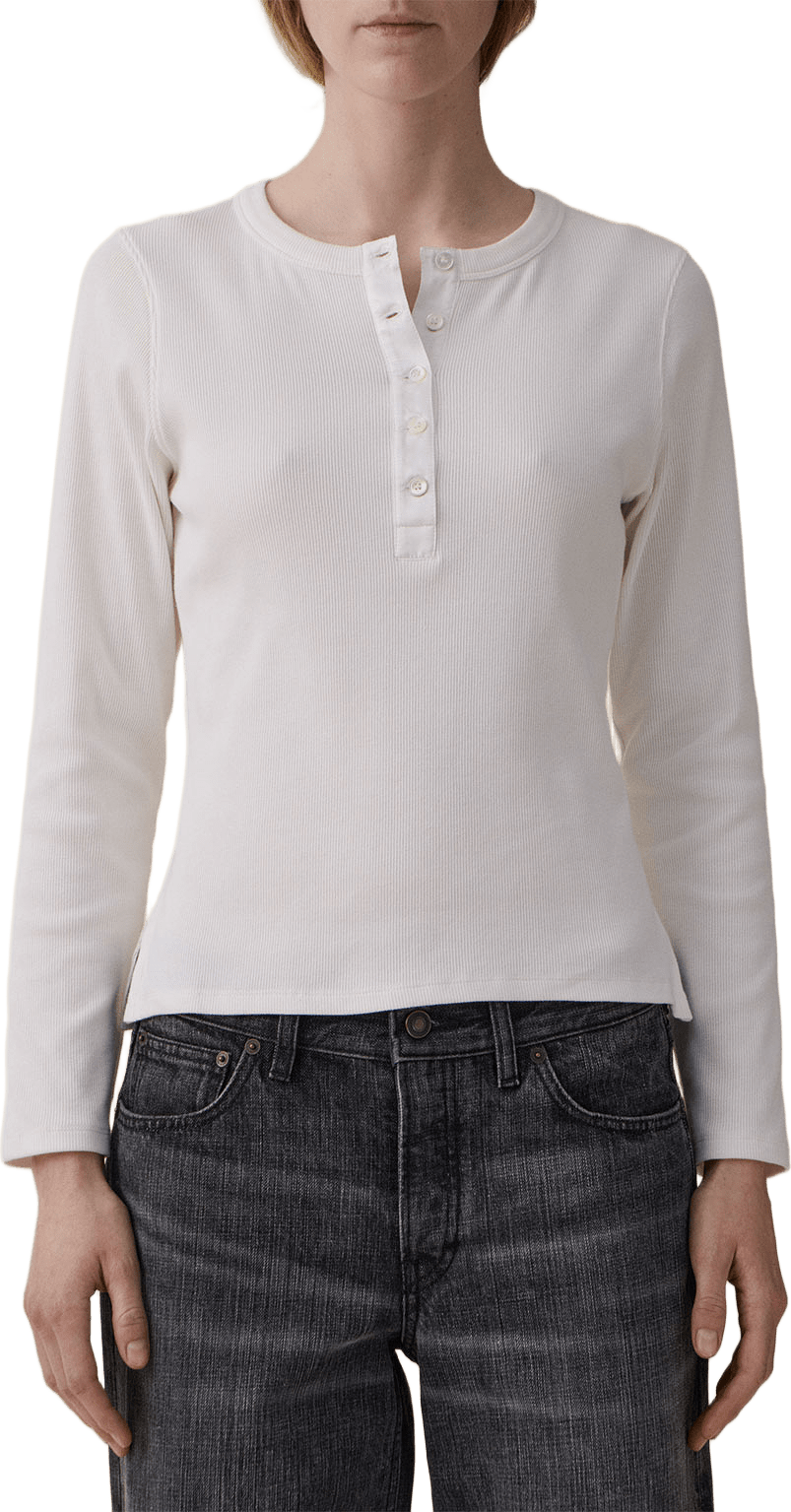 Louise Top, från Jeanerica, i färgen Natural White.