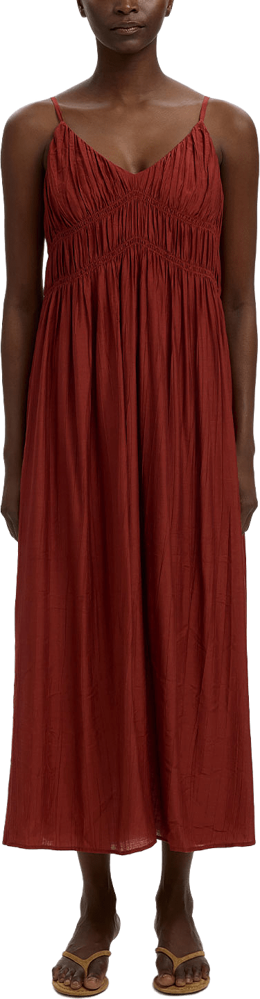 Jackie Regular Strap Ankle Dress, från Selected, i färgen Cherry Mahogany.