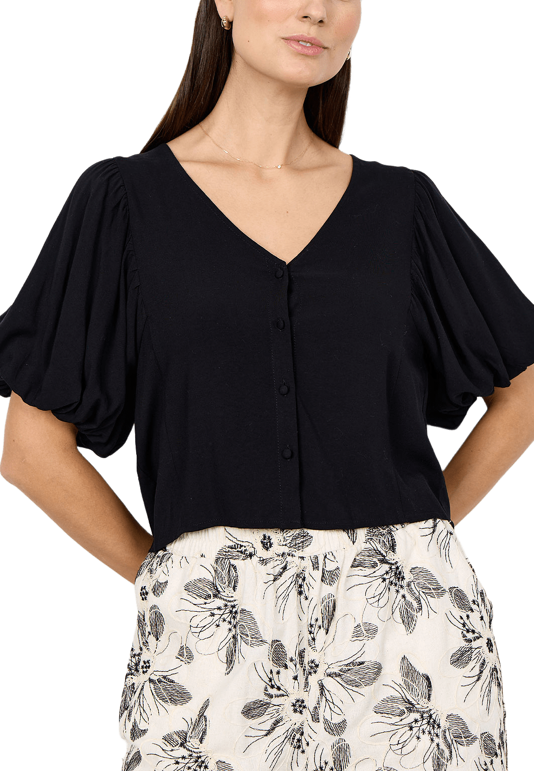 Radia 236 Blouse, från Soyaconcept, i färgen Black.