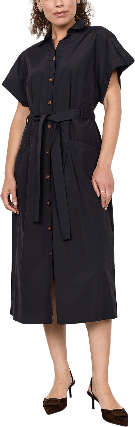 Netti 133 Dress, från Soyaconcept, i färgen Black.