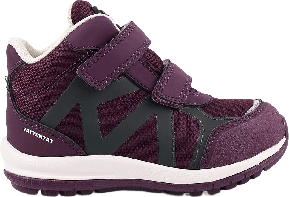 Sneaker Iggesund WP, från Kavat, i färgen Fig/Green.