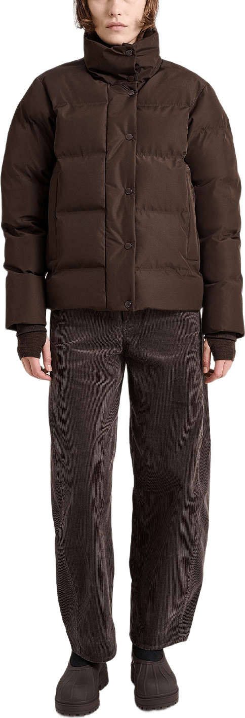 Hill Puffer Jacket, från Tretorn, i färgen Dark Chocolate.