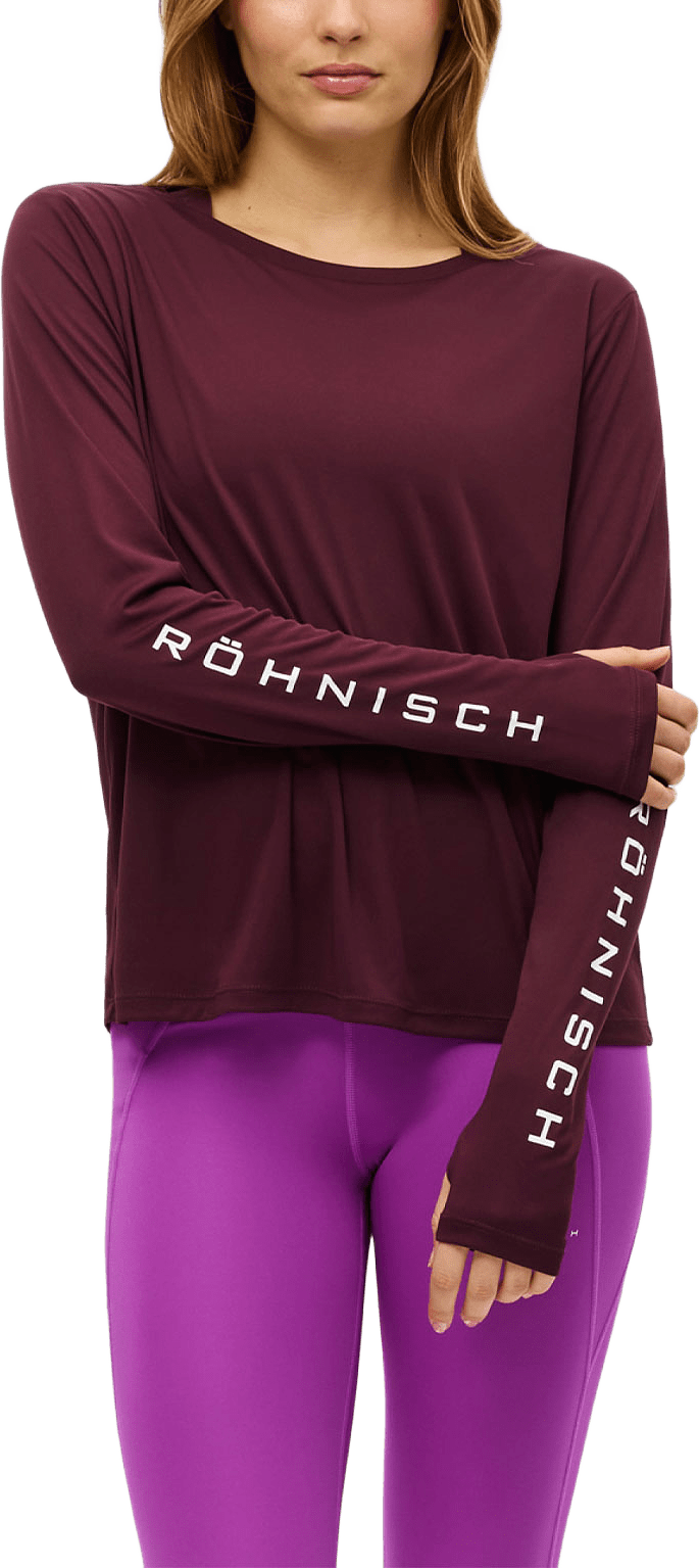 Team Logo Long Sleeve, från Röhnisch, i färgen Winetasting.