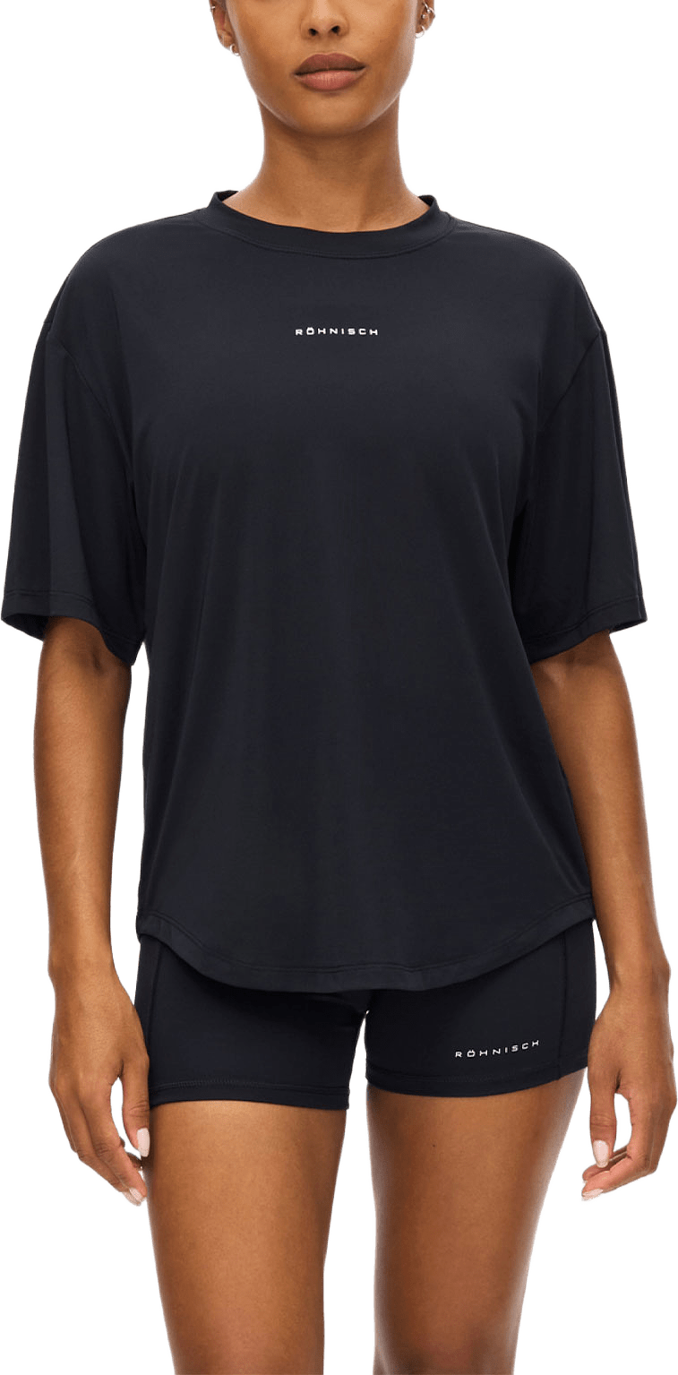 Enduro Relaxed Tee, från Röhnisch, i färgen Black.