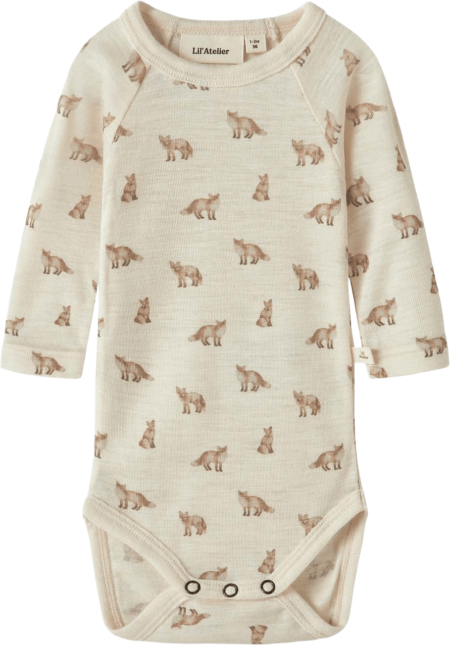 NBMNALU WO/MO LS SLIM BODY LIL NOOS, från Lil'Atelier, i färgen Turtledove Fox.
