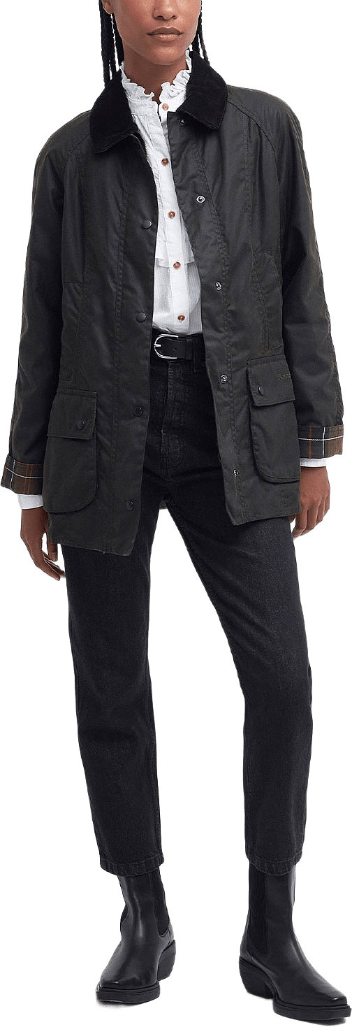 Barbour Classic Beadnell® Wax Jacket, från Barbour, i färgen Olive.