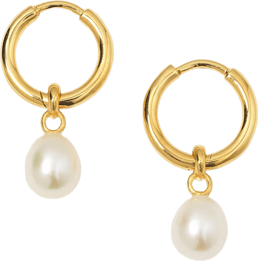 Treasure Pearl Hoops, från Syster P, i färgen Gold.