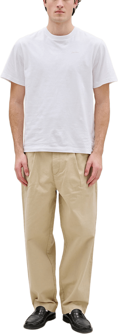 Haze T-Shirt, från Forét, i färgen White.