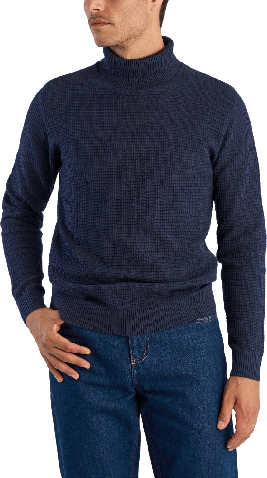 Structure roll-neck knit, från Lindbergh, i färgen Navy.