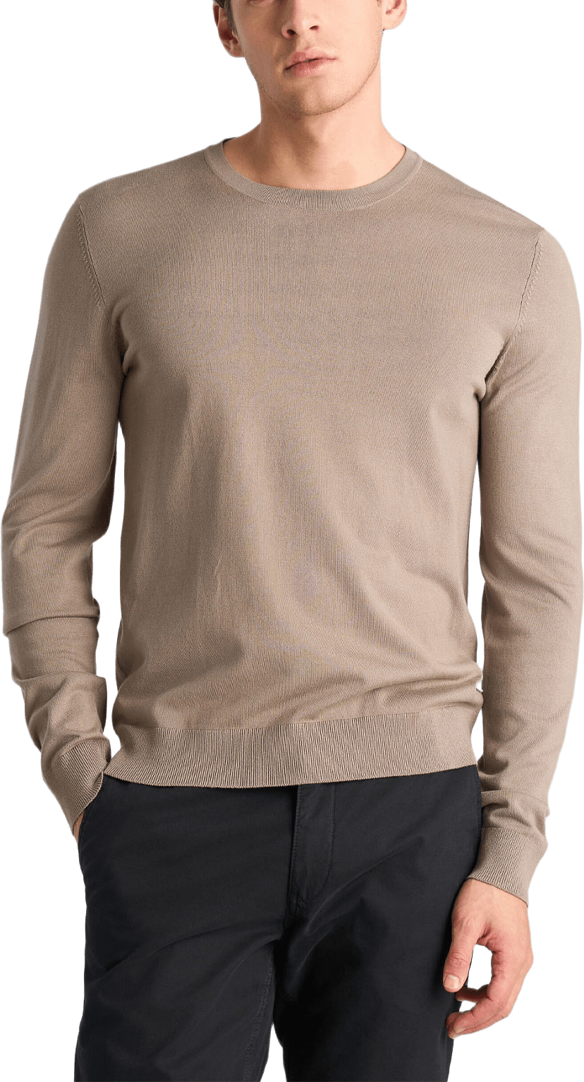 Soft viscose blend o-neck knit, från Lindbergh, i färgen Stone.
