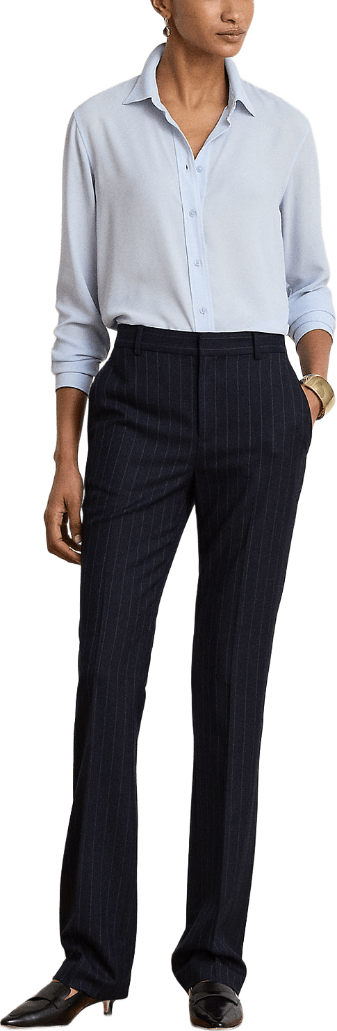 Classic Fit Georgette Shirt, från Lauren Ralph Lauren, i färgen Icy Blue.